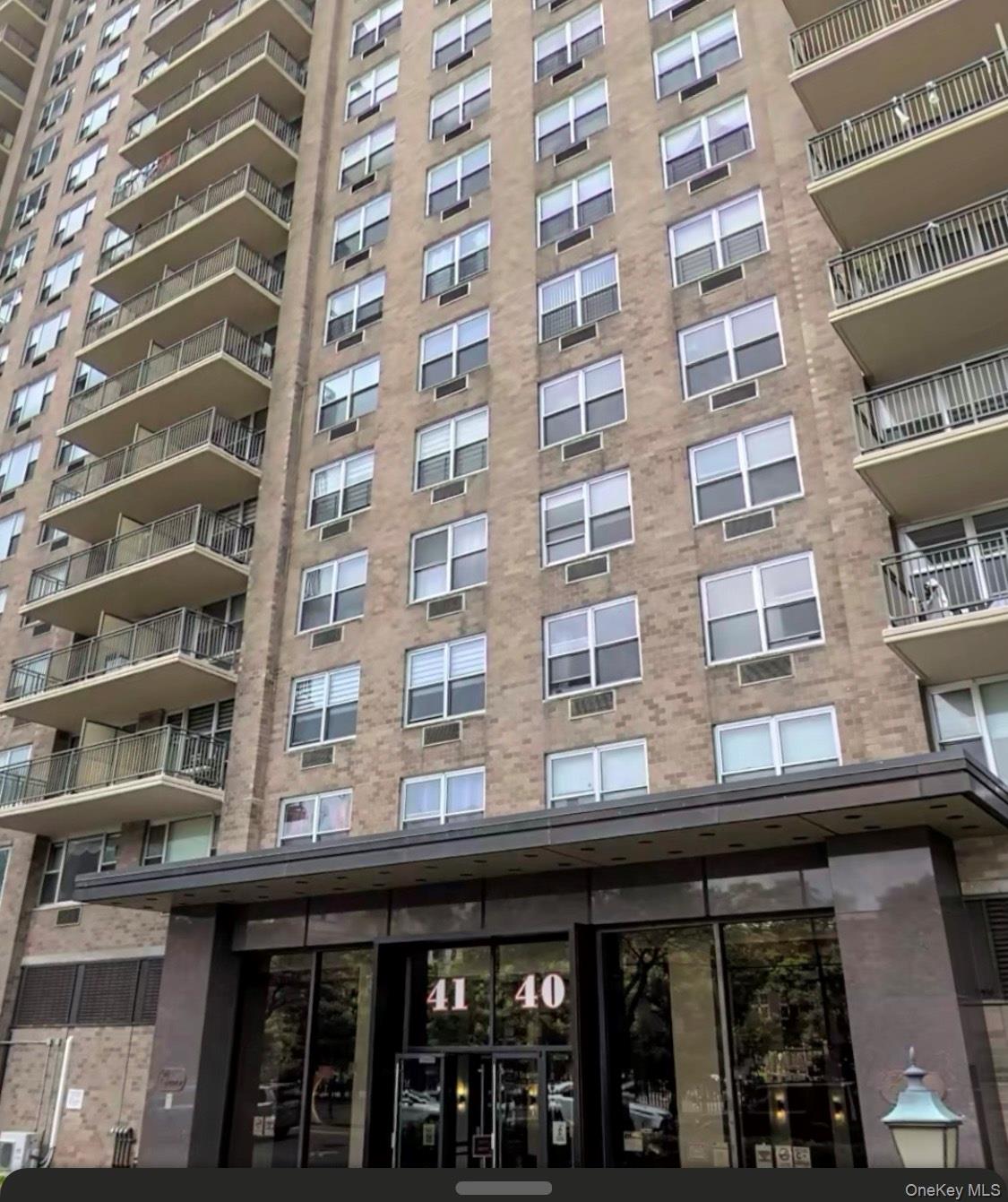 4140 Union Street 18J — photo