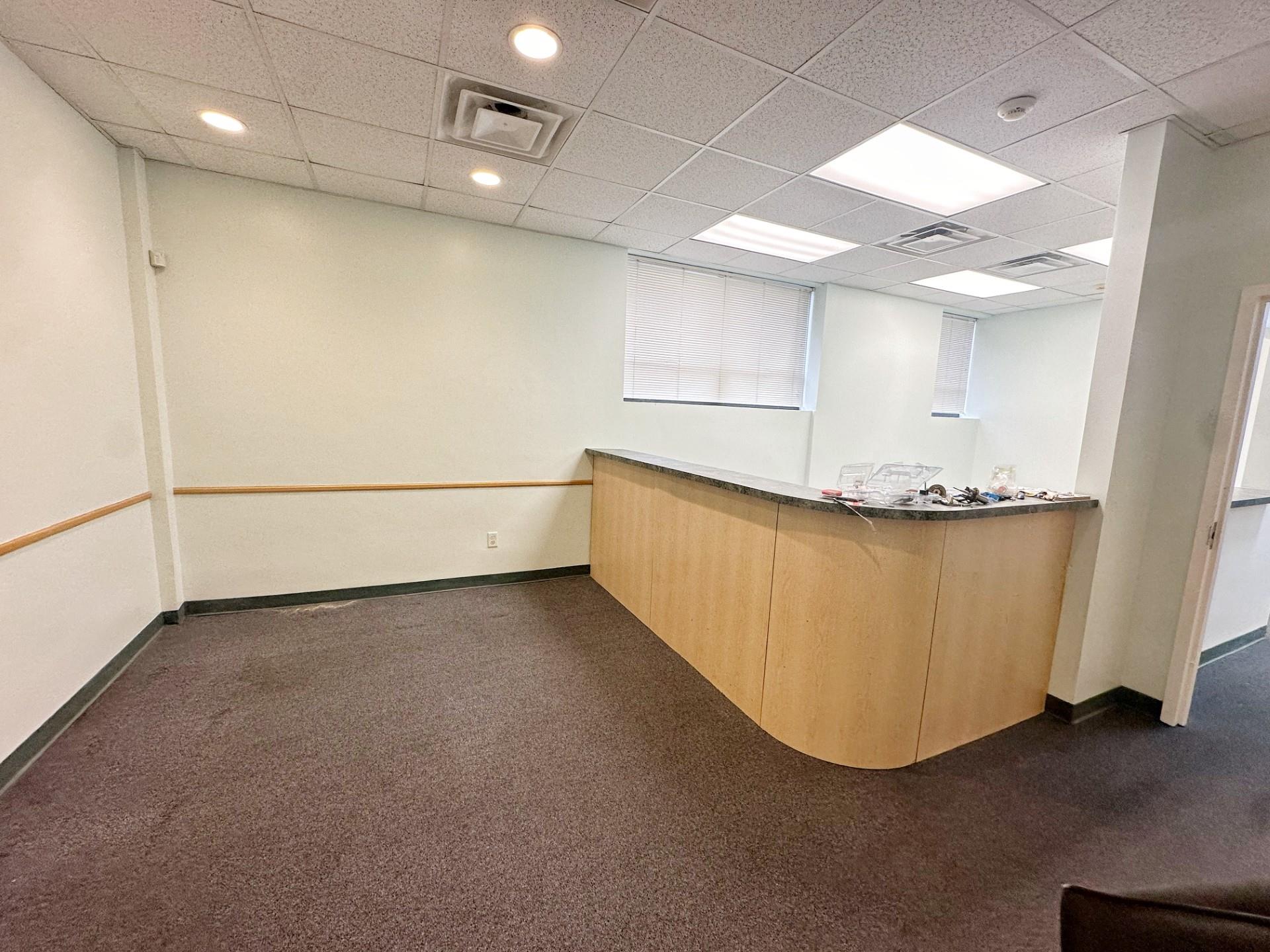 531 Central Park Avenue 102 — photo