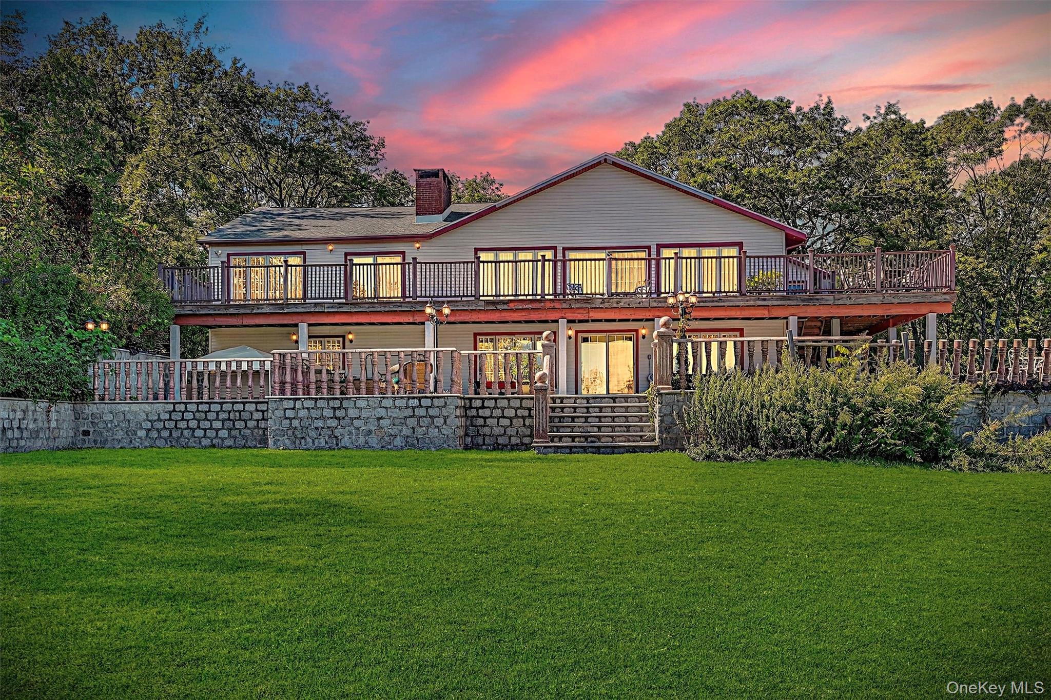 15 Curran Drive — photo