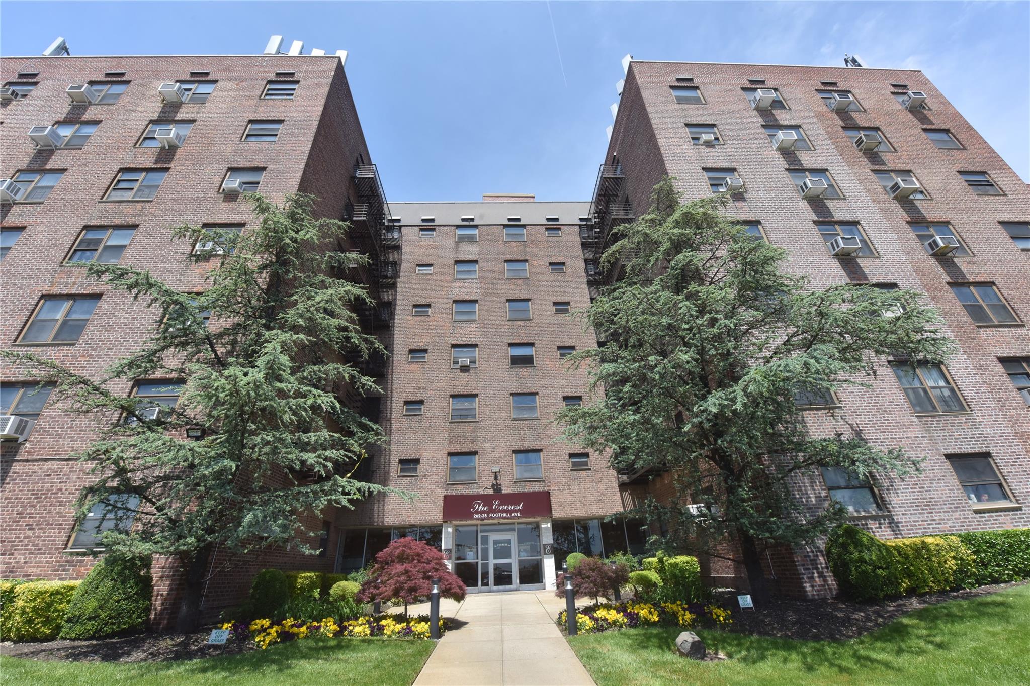 202-35 Foothill Avenue a78 — photo