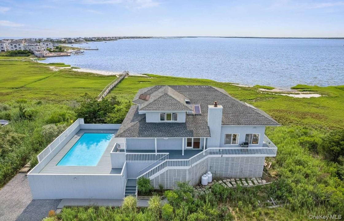 552 Dune Road — photo