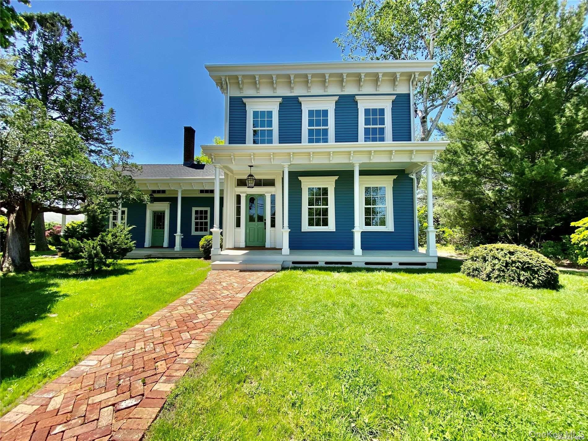 1685 Peconic Lane — photo
