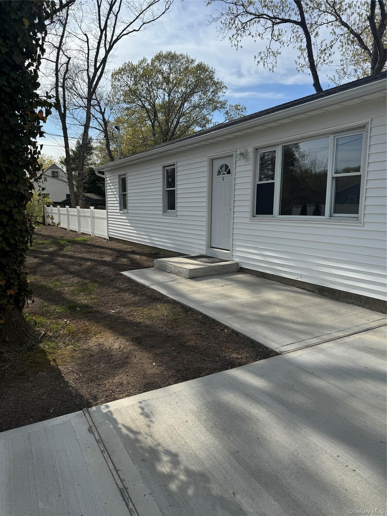1 Pine Road — photo