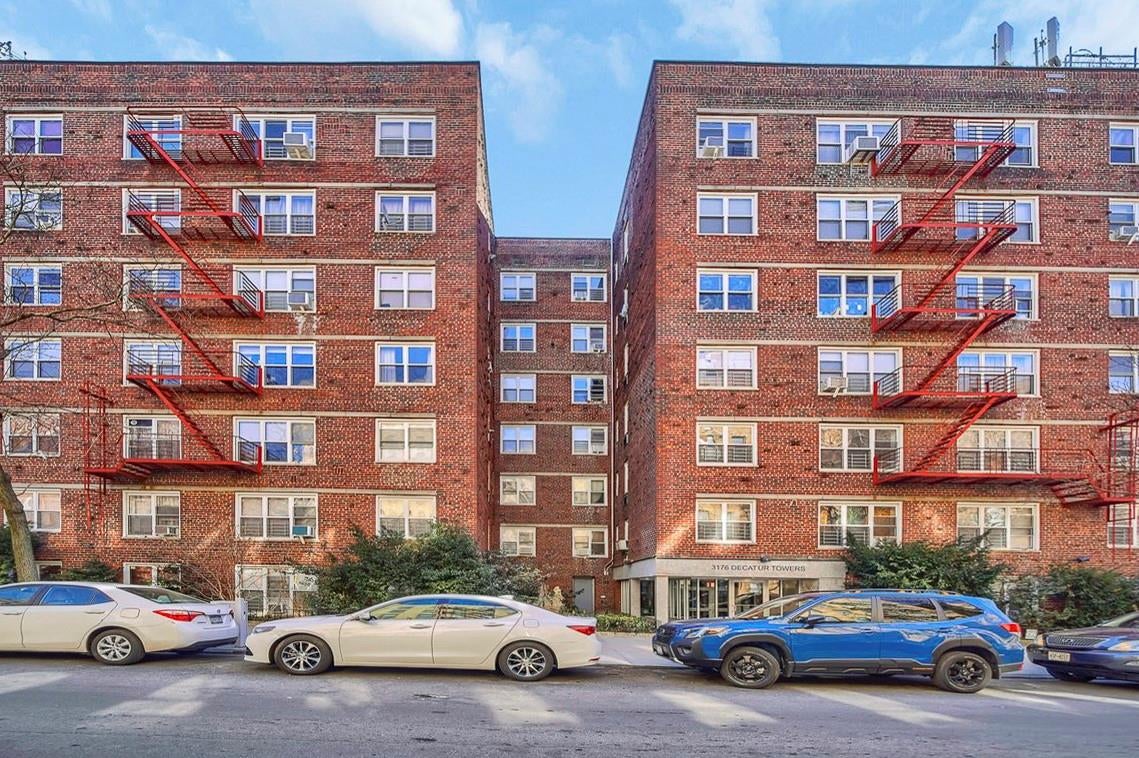 3176 Decatur Avenue 1I — photo