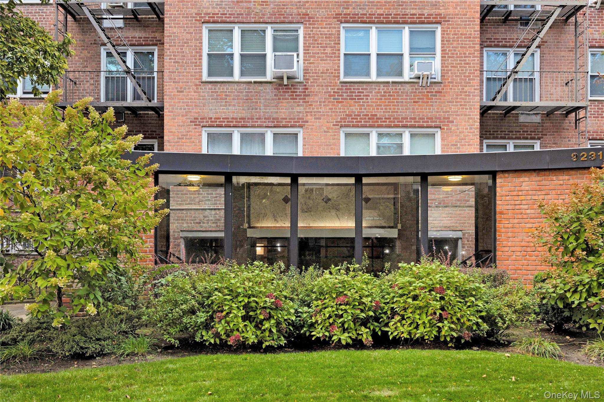 92-31 57th Avenue 4M — photo