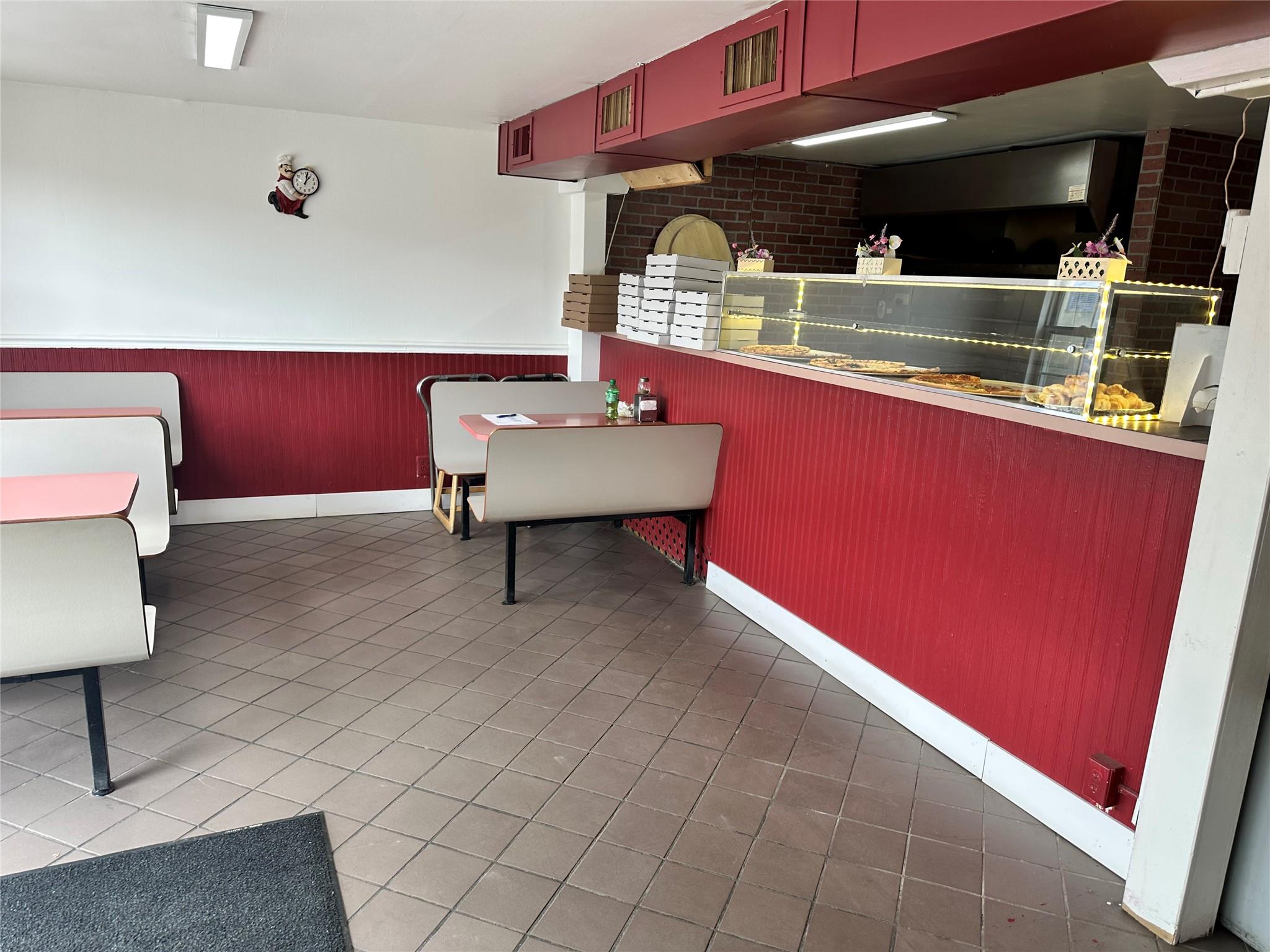 873 Route 284 — photo