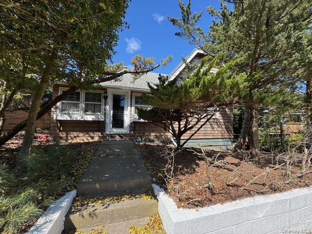 850 Evergreen Walk — photo
