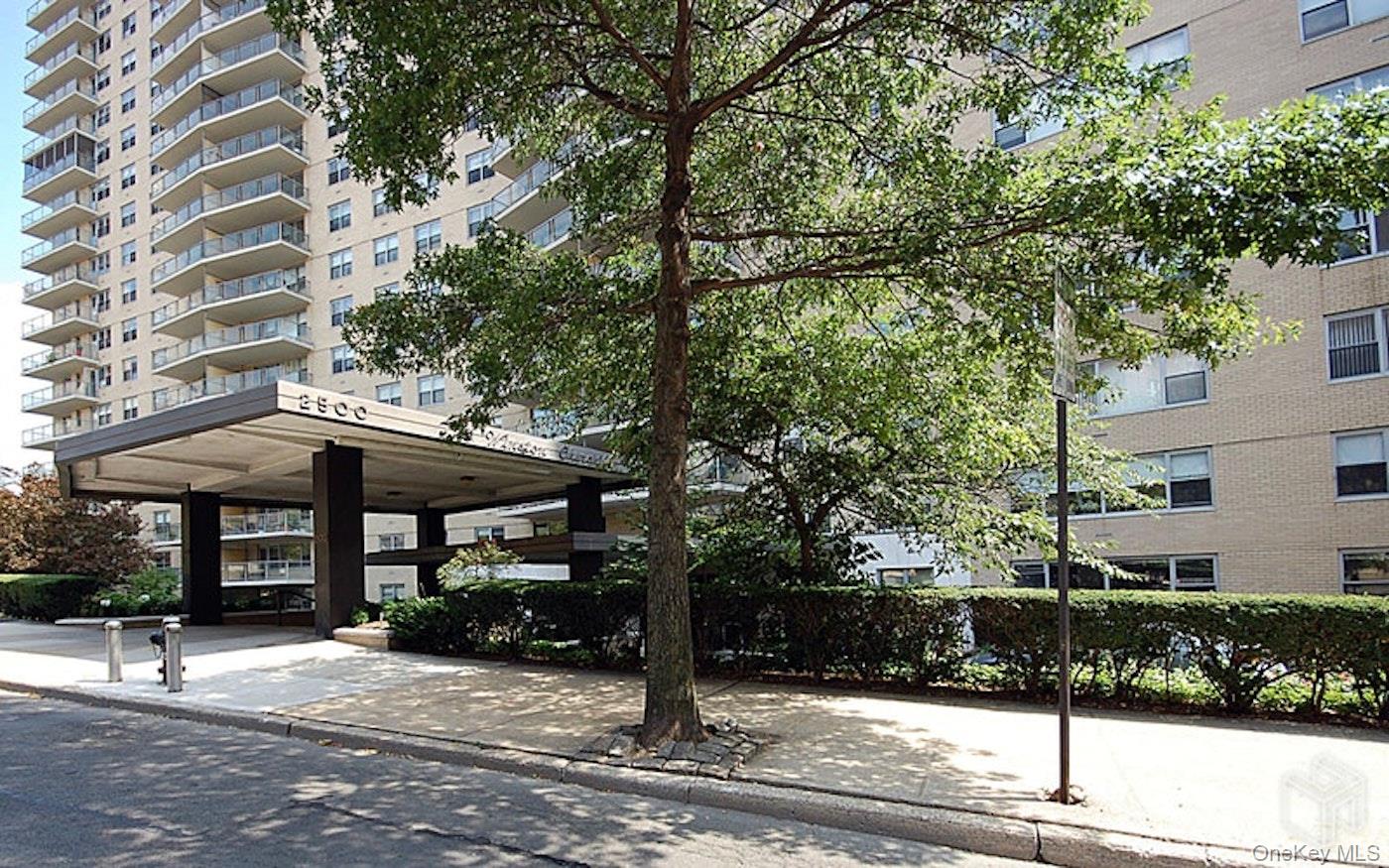 2500 Johnson Avenue 3B — photo