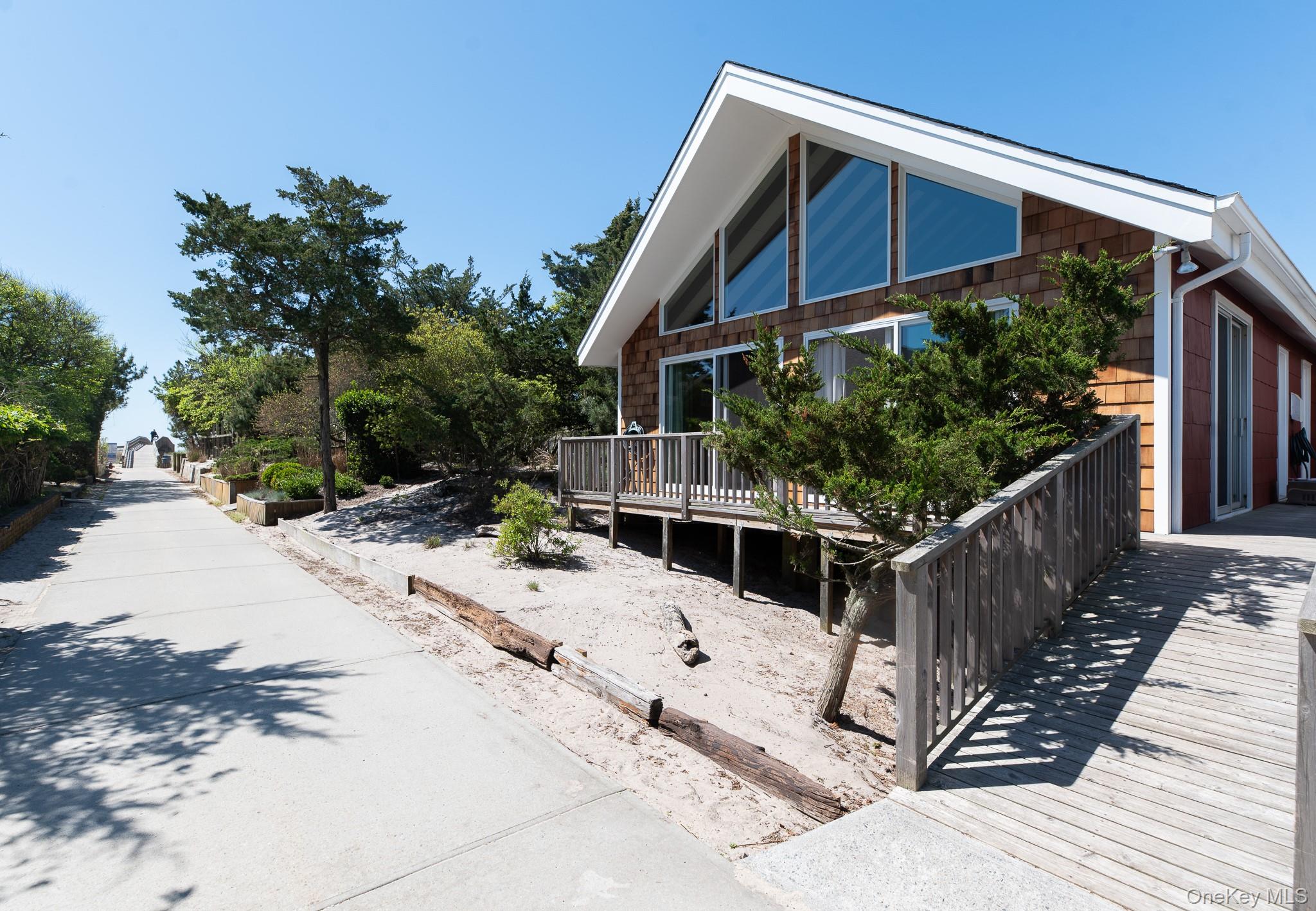 66 Bungalow Walk — photo