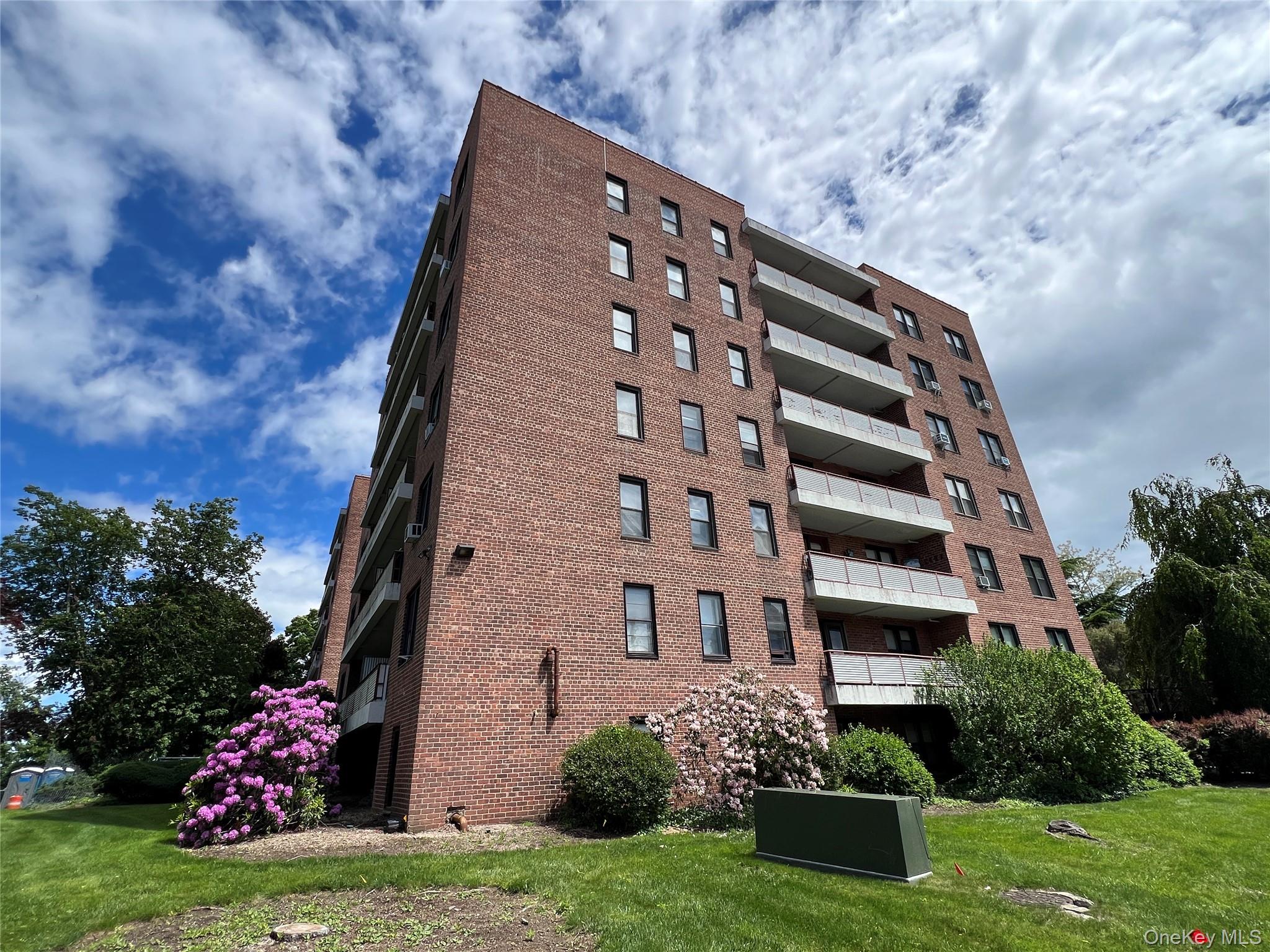 315 King Street 2H — photo