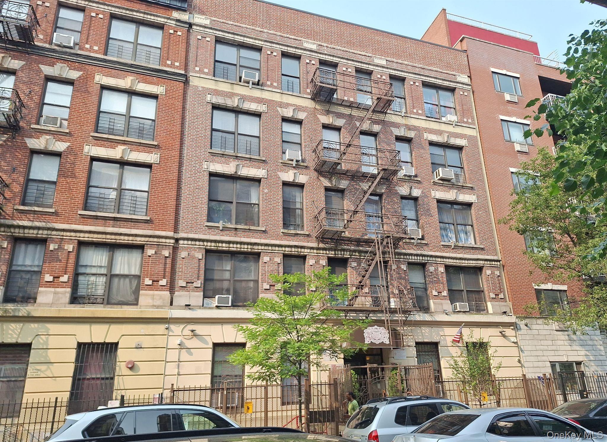 536 W 163rd Street 3D — photo