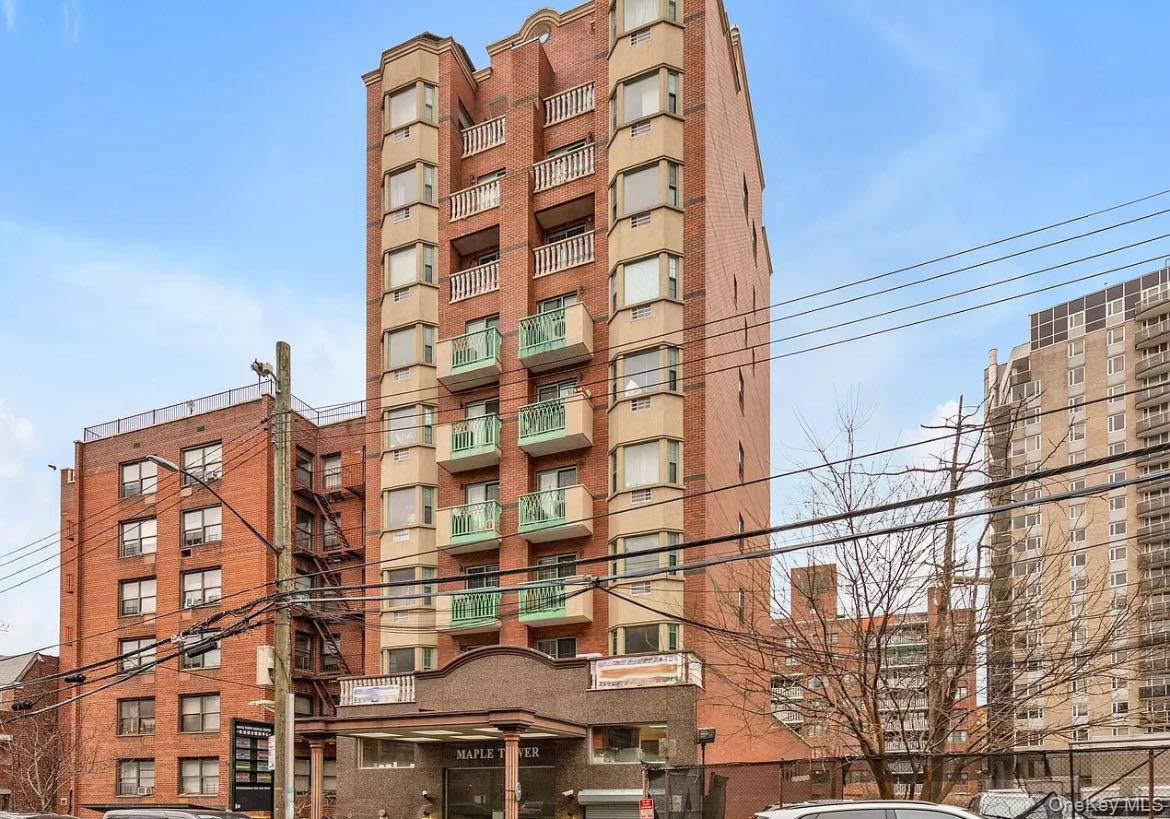 134-43 Maple Avenue 2a — photo
