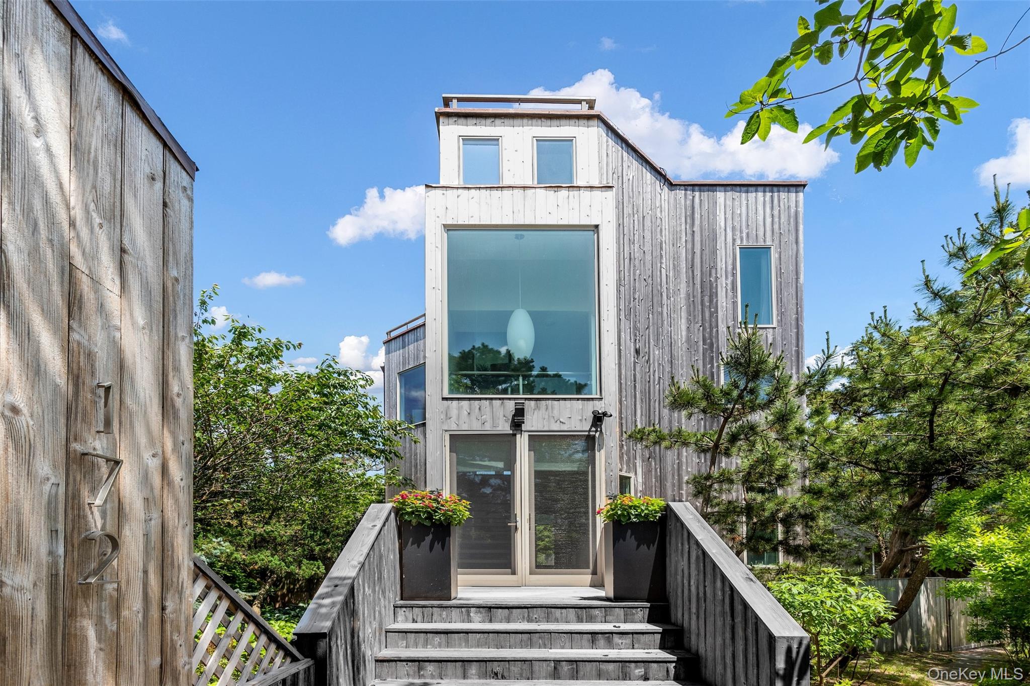 172 Pine Walk — photo