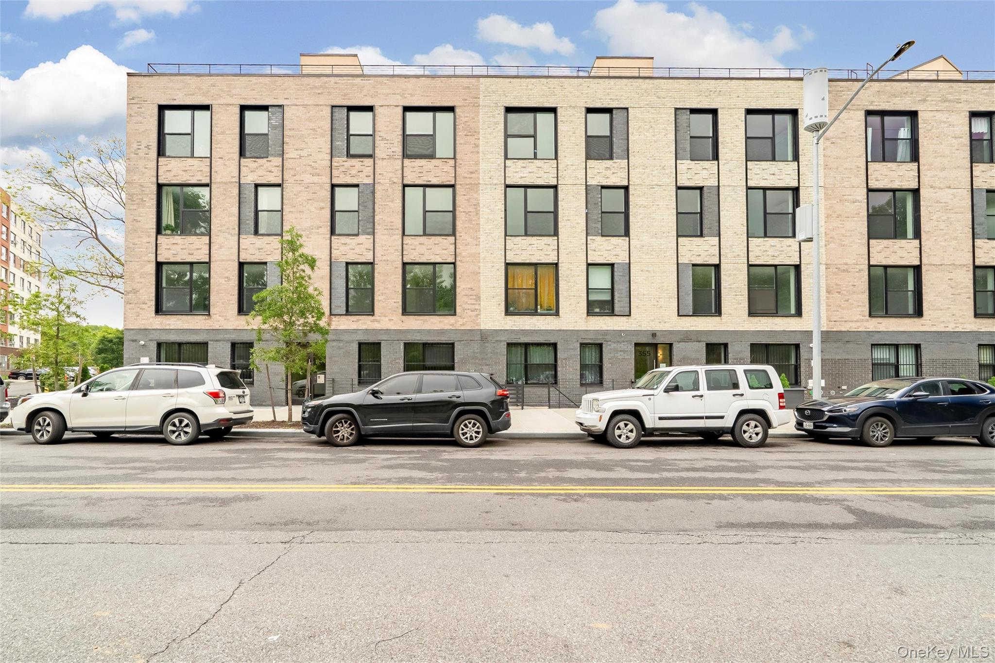 355 Bronx River Avenue 4B — photo