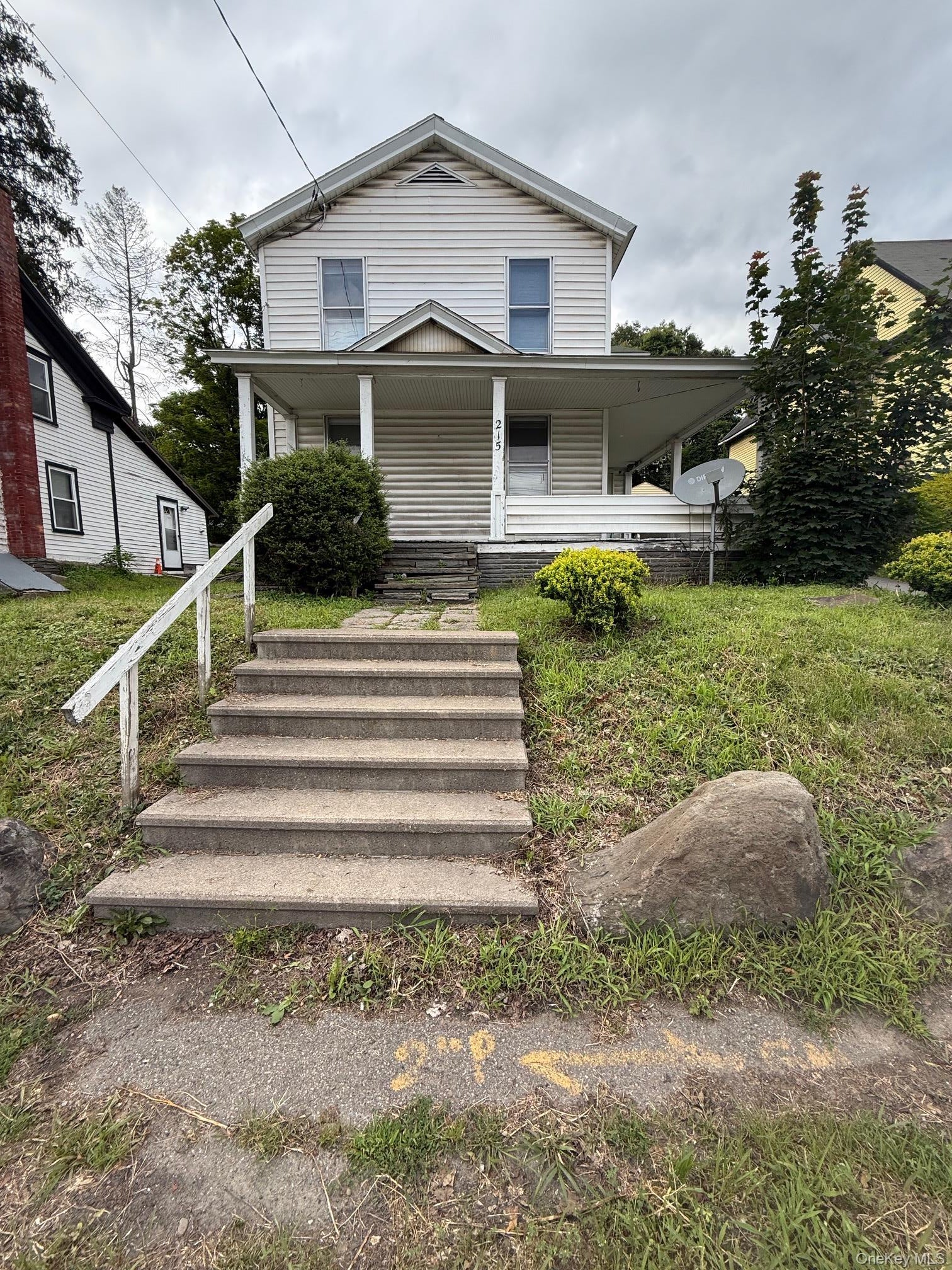 215 E Front Street — photo