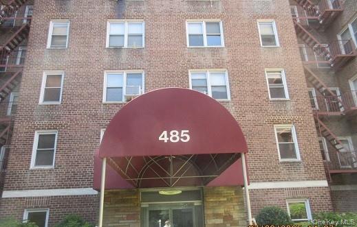 485 Bronx River B15 — photo