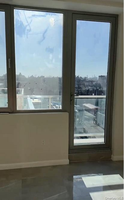 150-23 Barclay Avenue 5a — photo