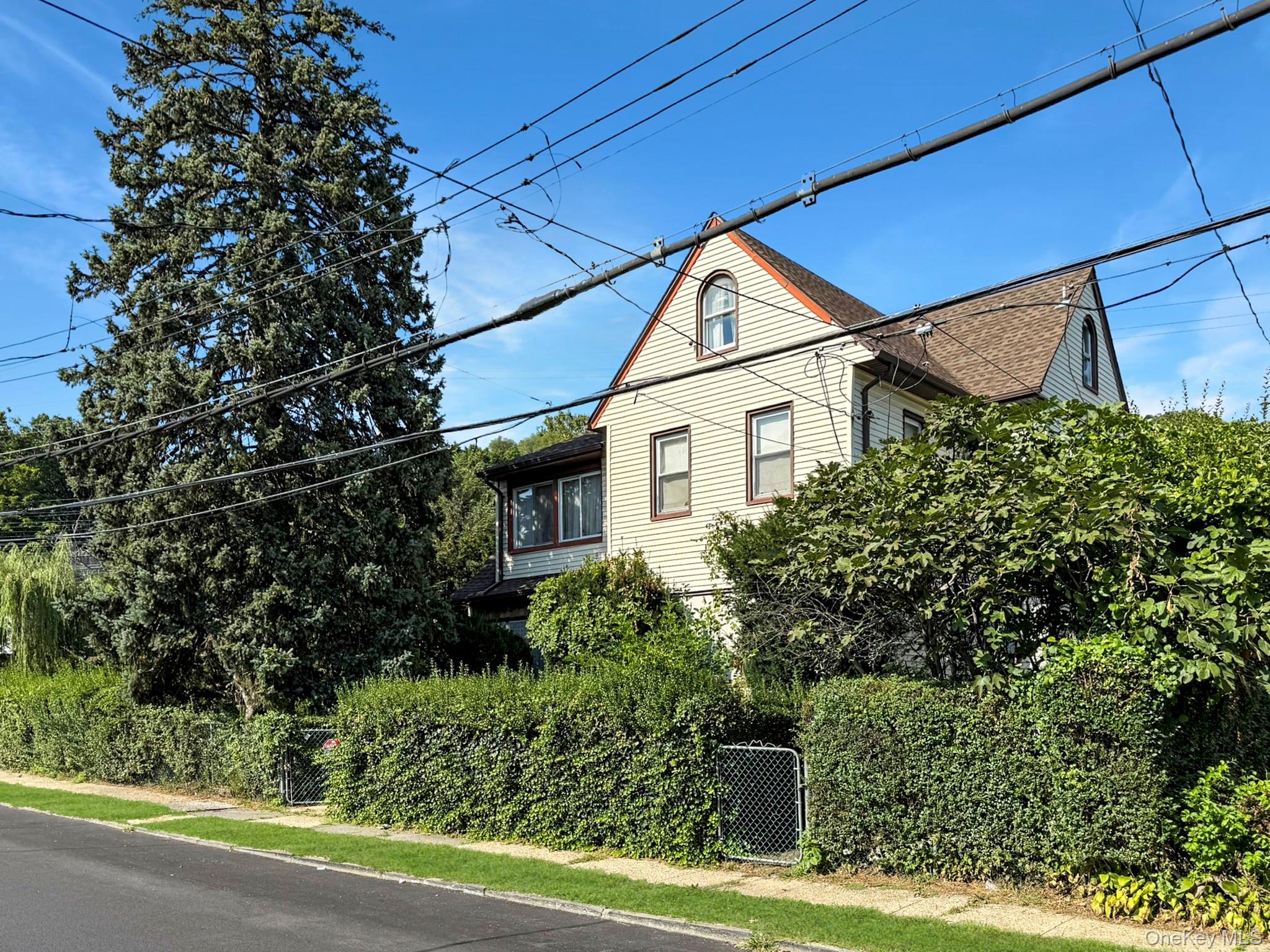 87 Brookside Avenue — photo