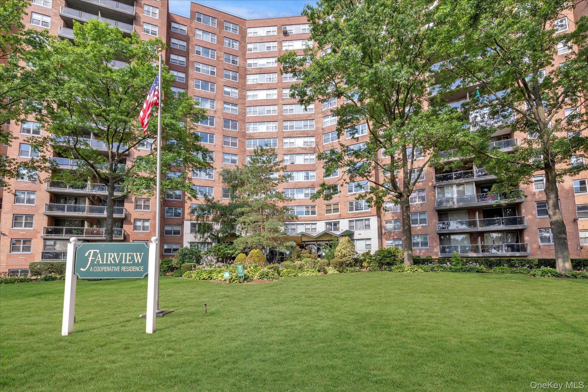 61-20 Grand Central Parkway C207 — photo