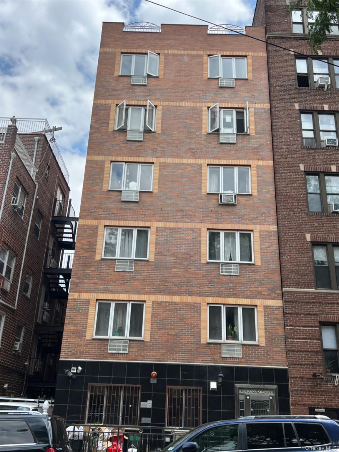 43-07 48th Street 5a — photo
