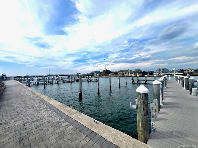 231 Dune Road 905 — photo