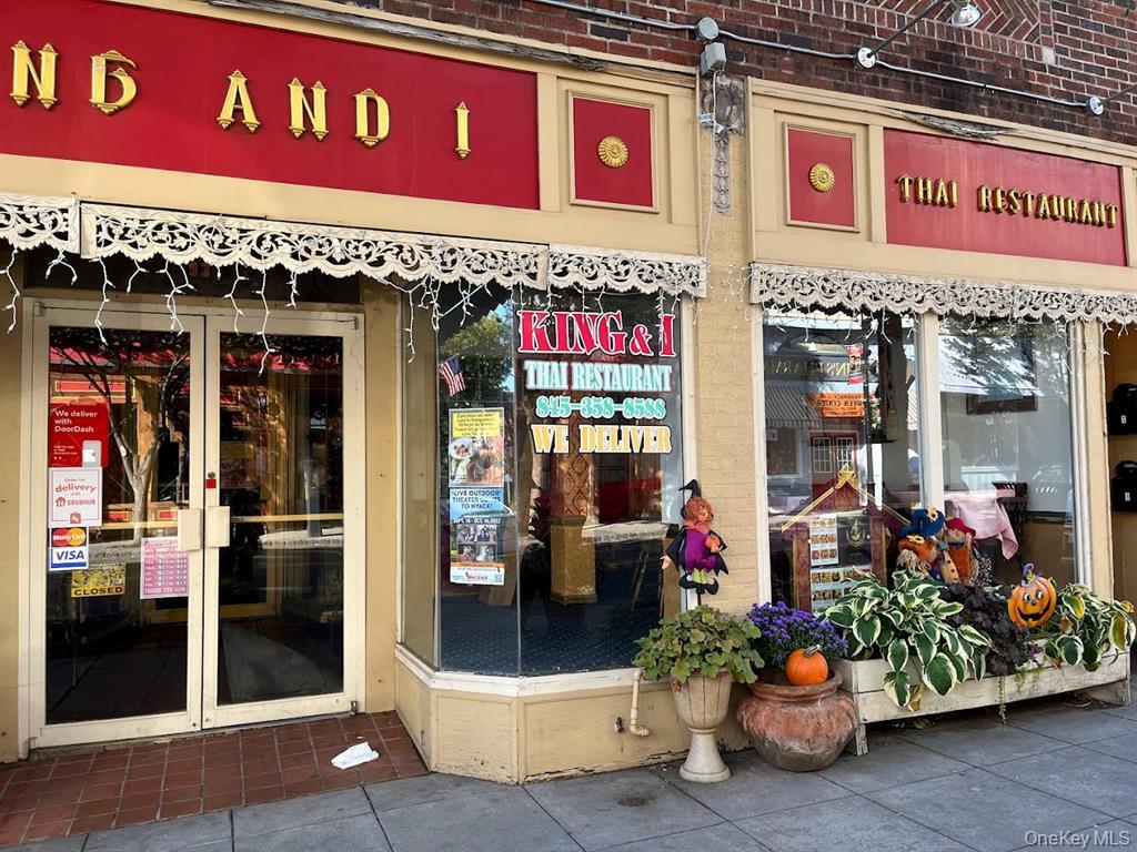 93 Main Street — photo