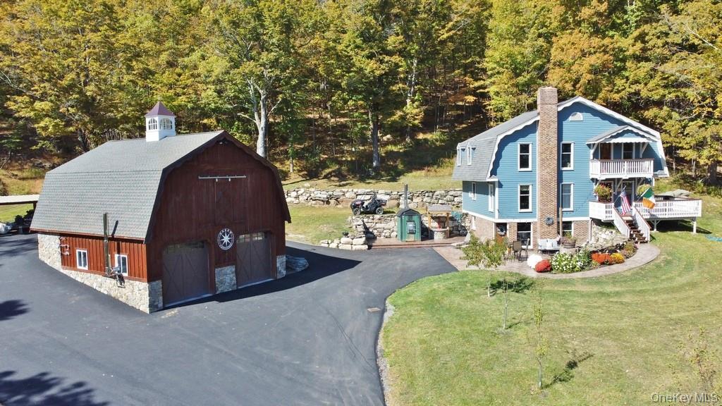575 Roosa Gap Road — photo