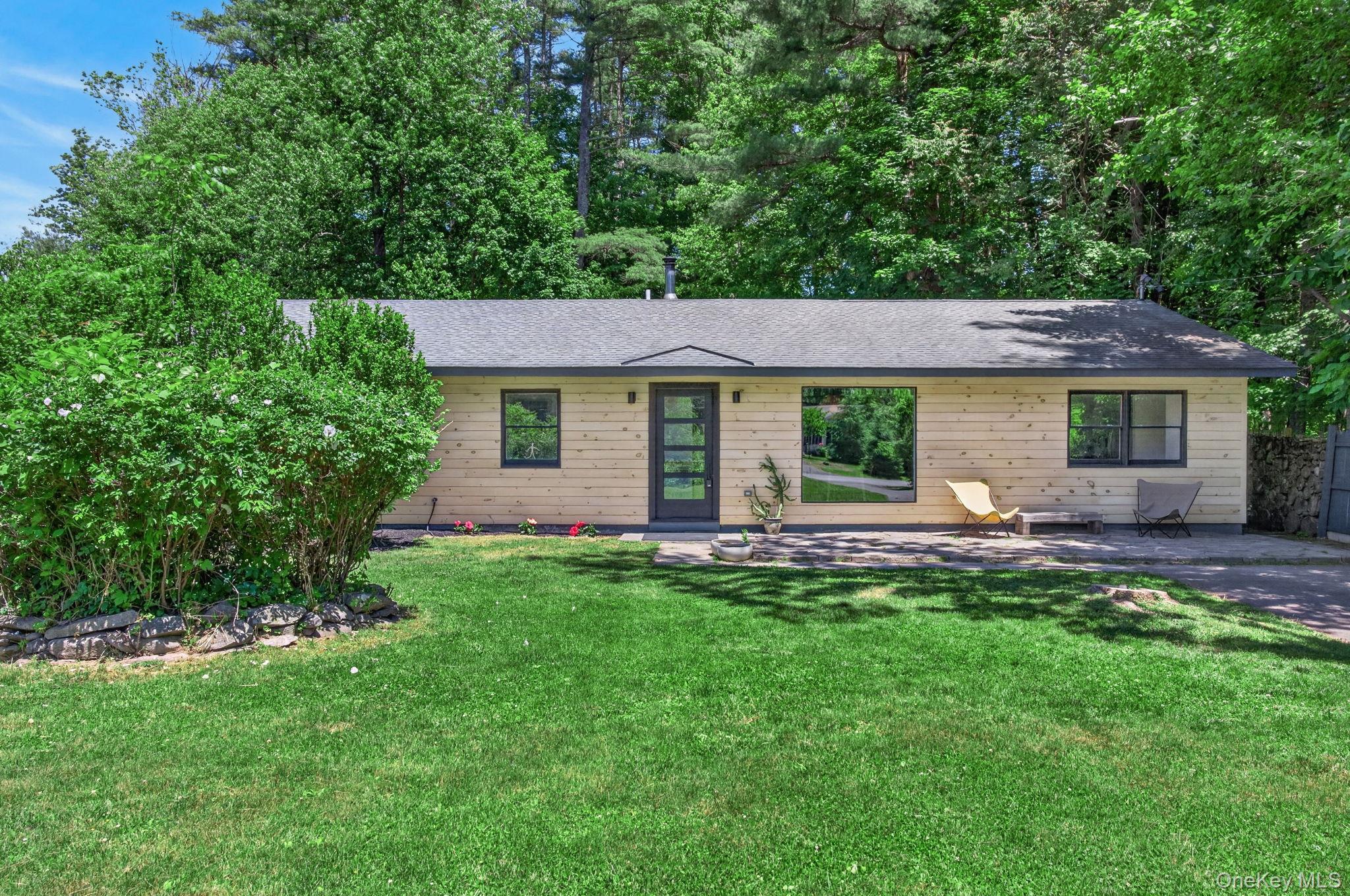 5 Lazy Brook Lane — photo