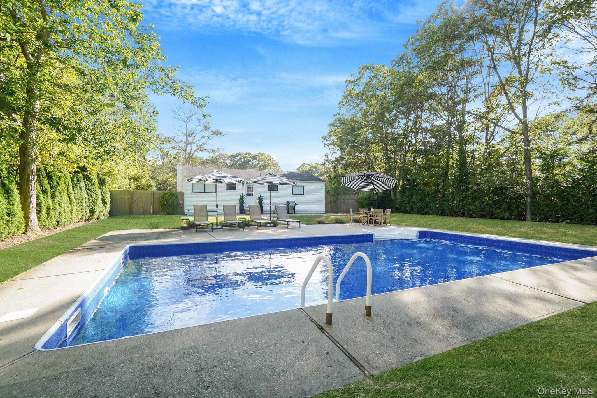138 W Tiana Road — photo