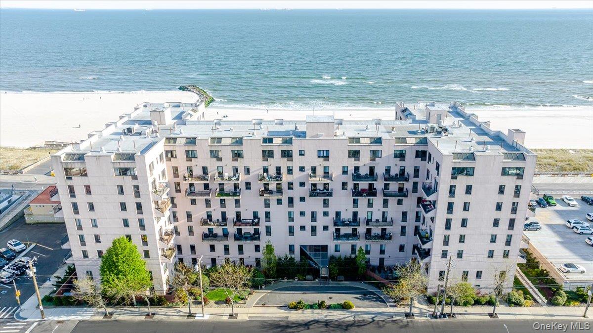 100 W Broadway 7L — photo