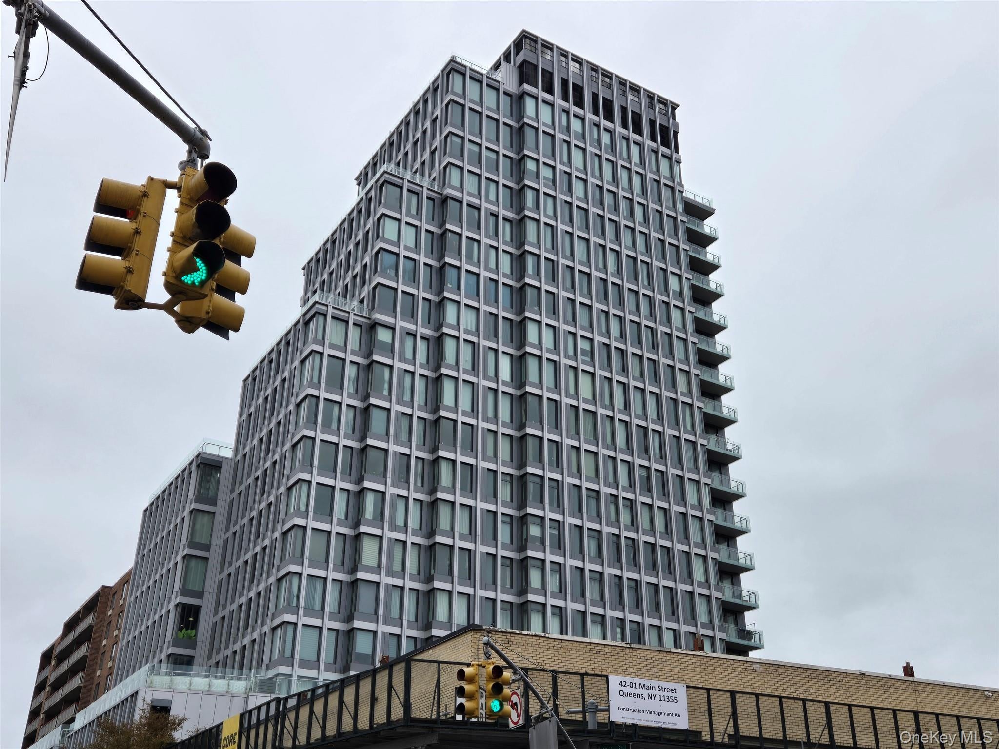136-18 Maple Avenue 5E — photo