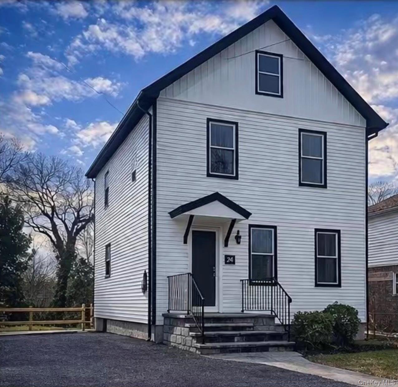 24 Columbia Street — photo