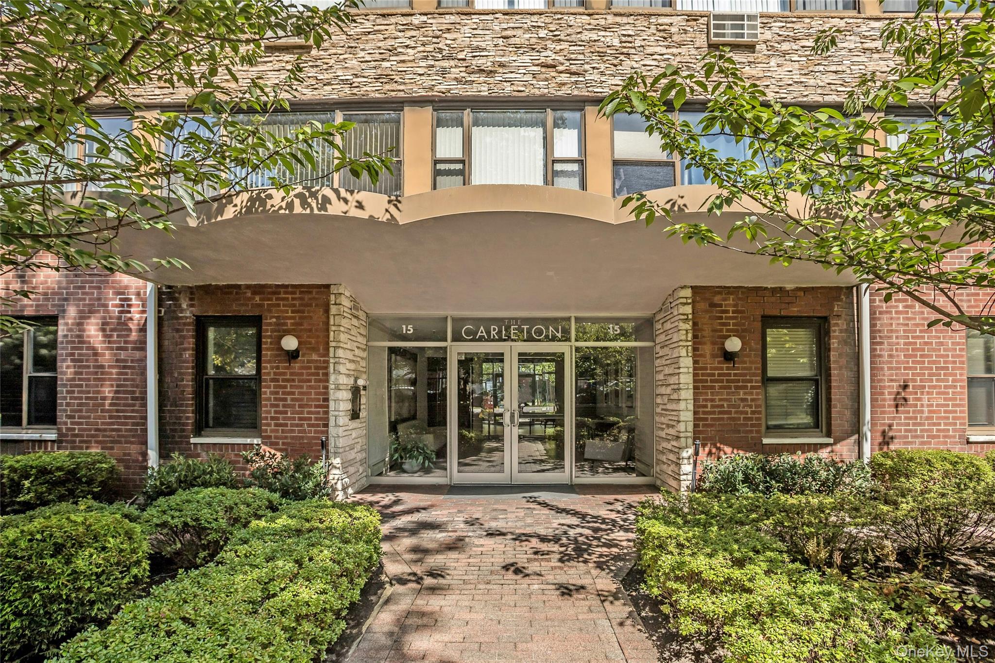 15 Hill Park Avenue 1C — photo