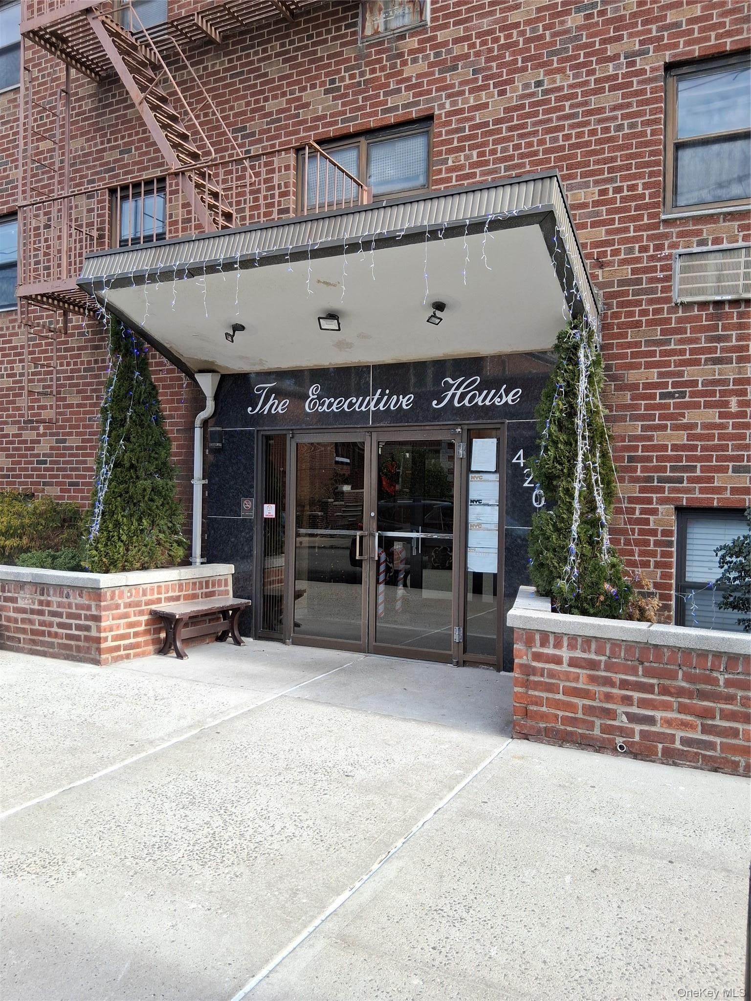 4200 Herkimer Place 4E — photo