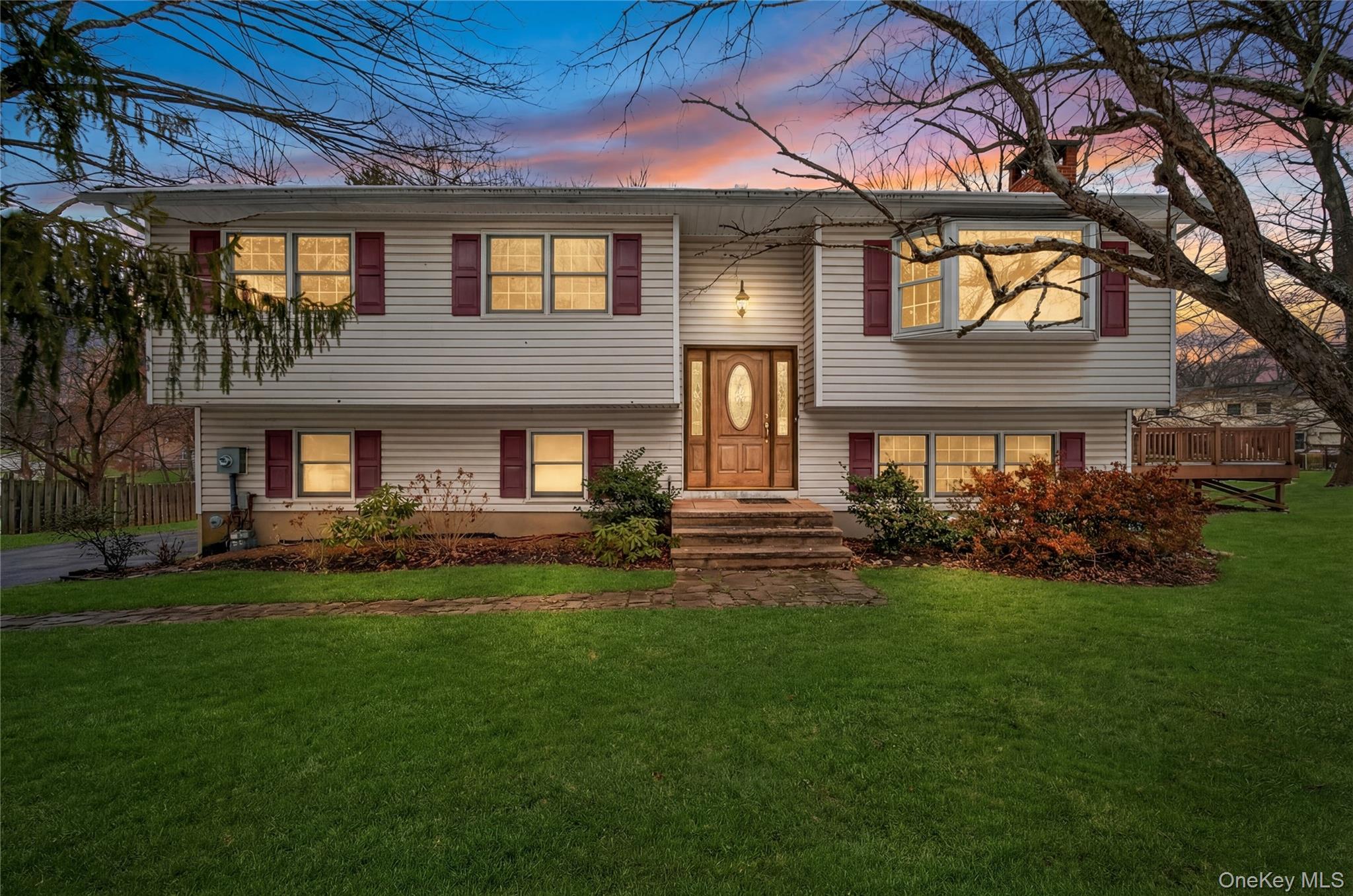 12 Spruce Court — photo