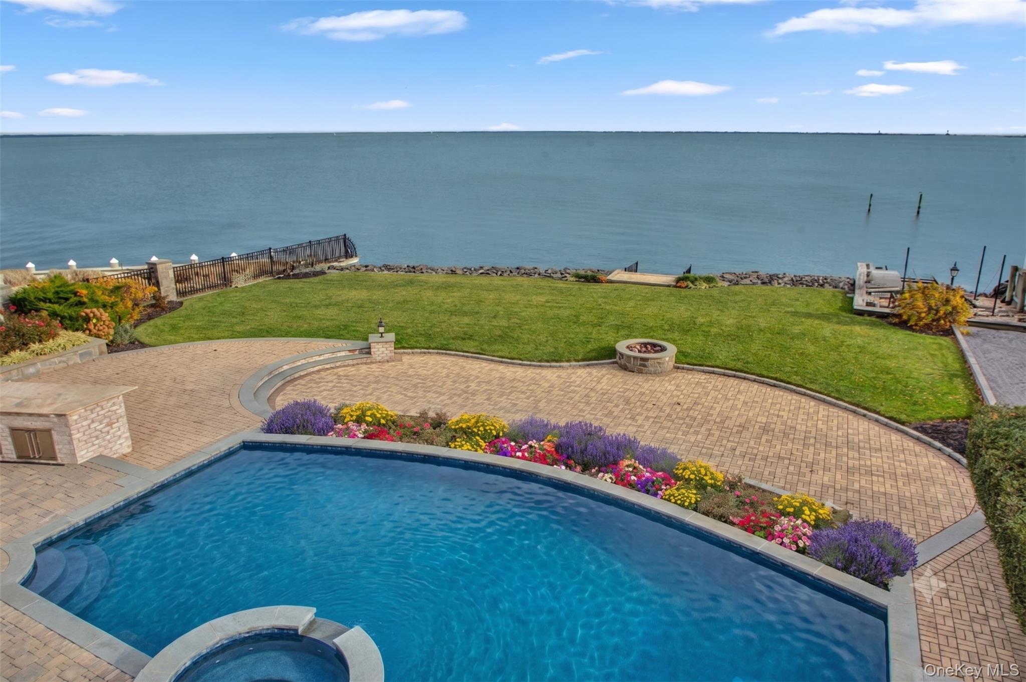 Home in West Islip, NY 11795 — photo 3