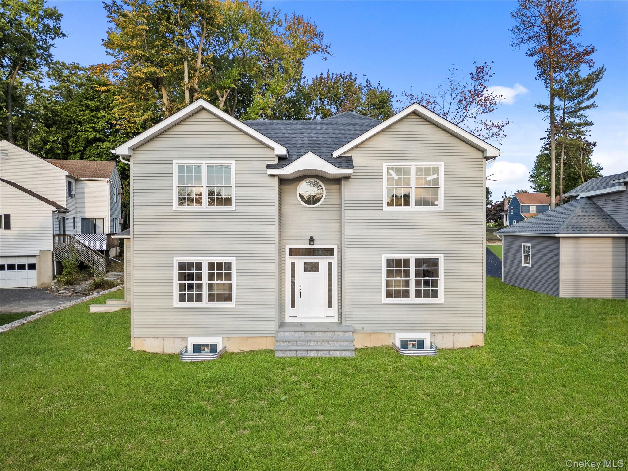 567 King Street — photo