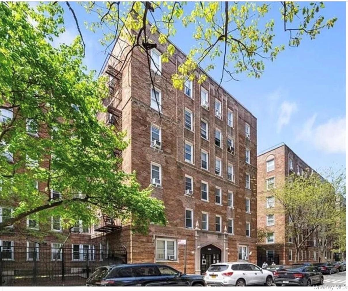 2081 Cruger Avenue Cruger 1K — photo