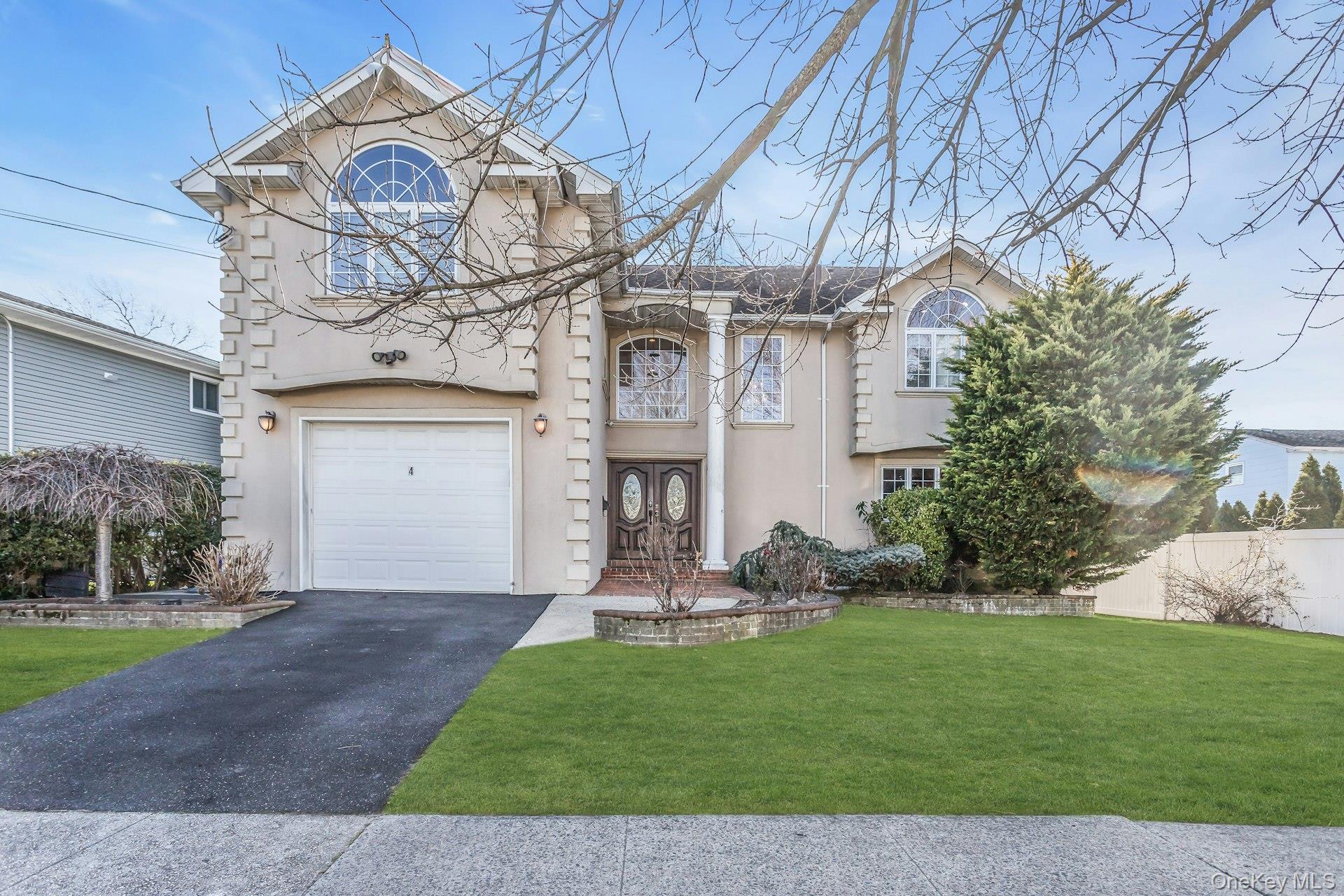 4 Laurette Lane — photo