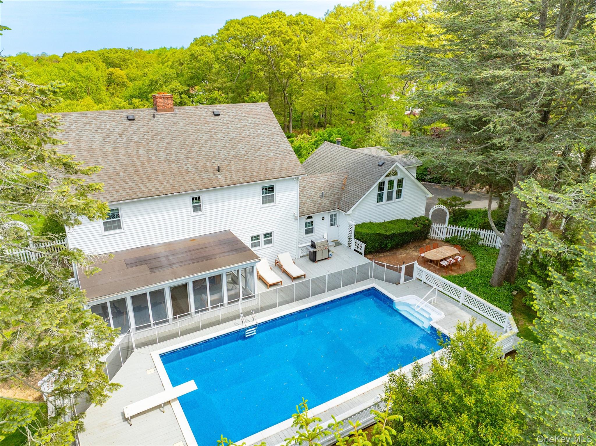 110 Sleepy Hollow Lane — photo