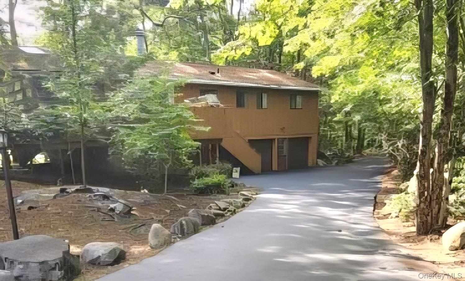 63 Pebble Path — photo