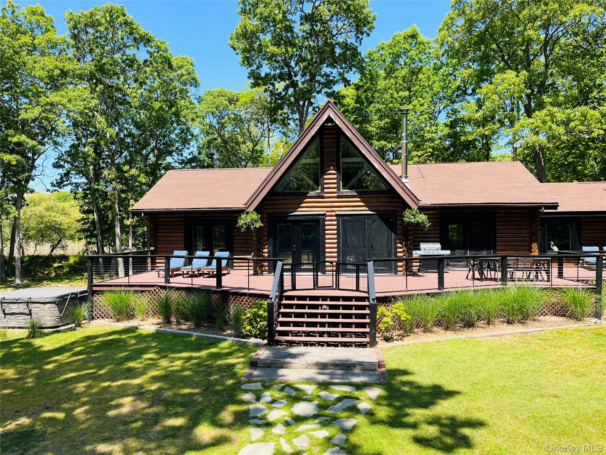 1710 Gull Pond Lane — photo