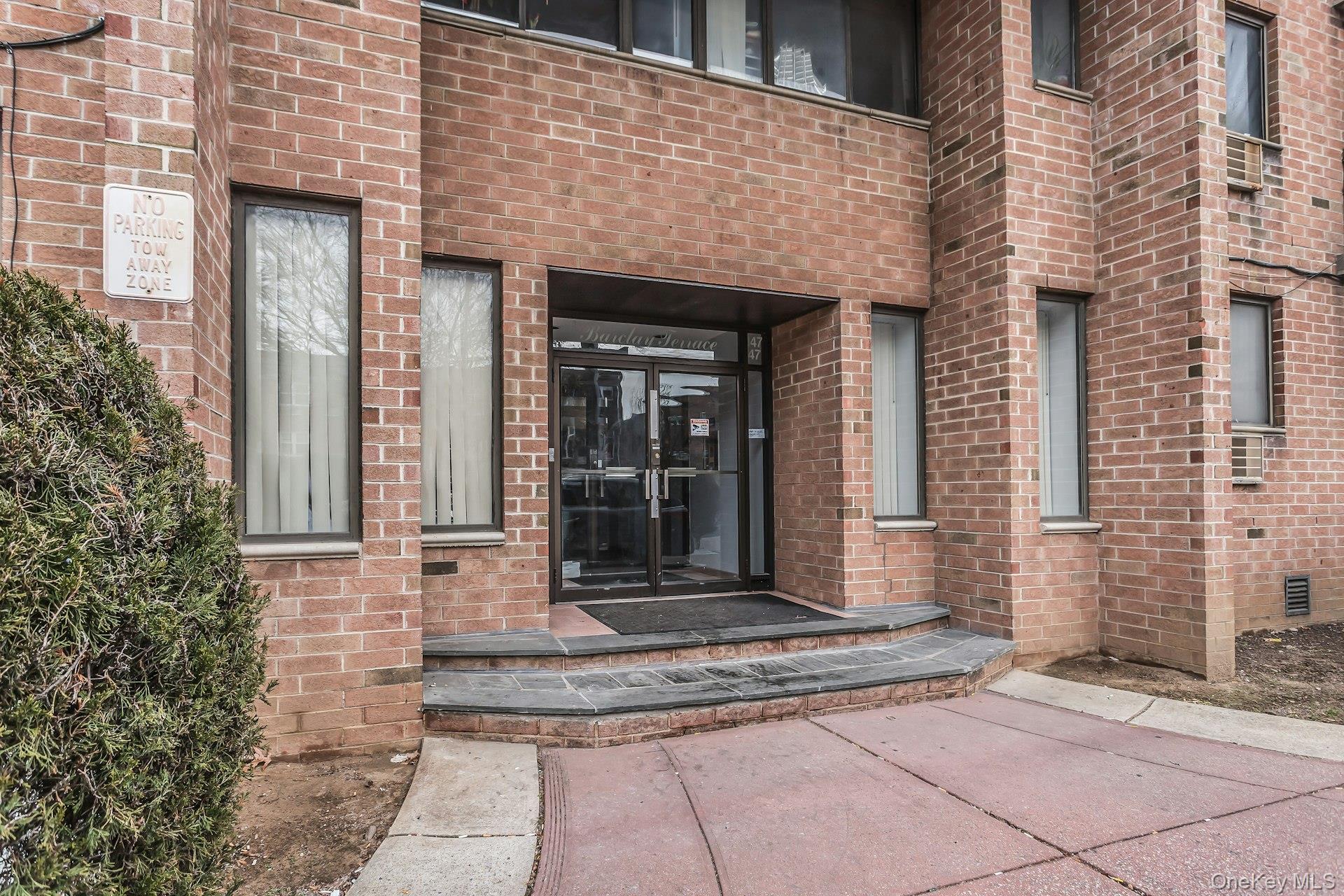 147-45 Barclay Avenue 5B — photo