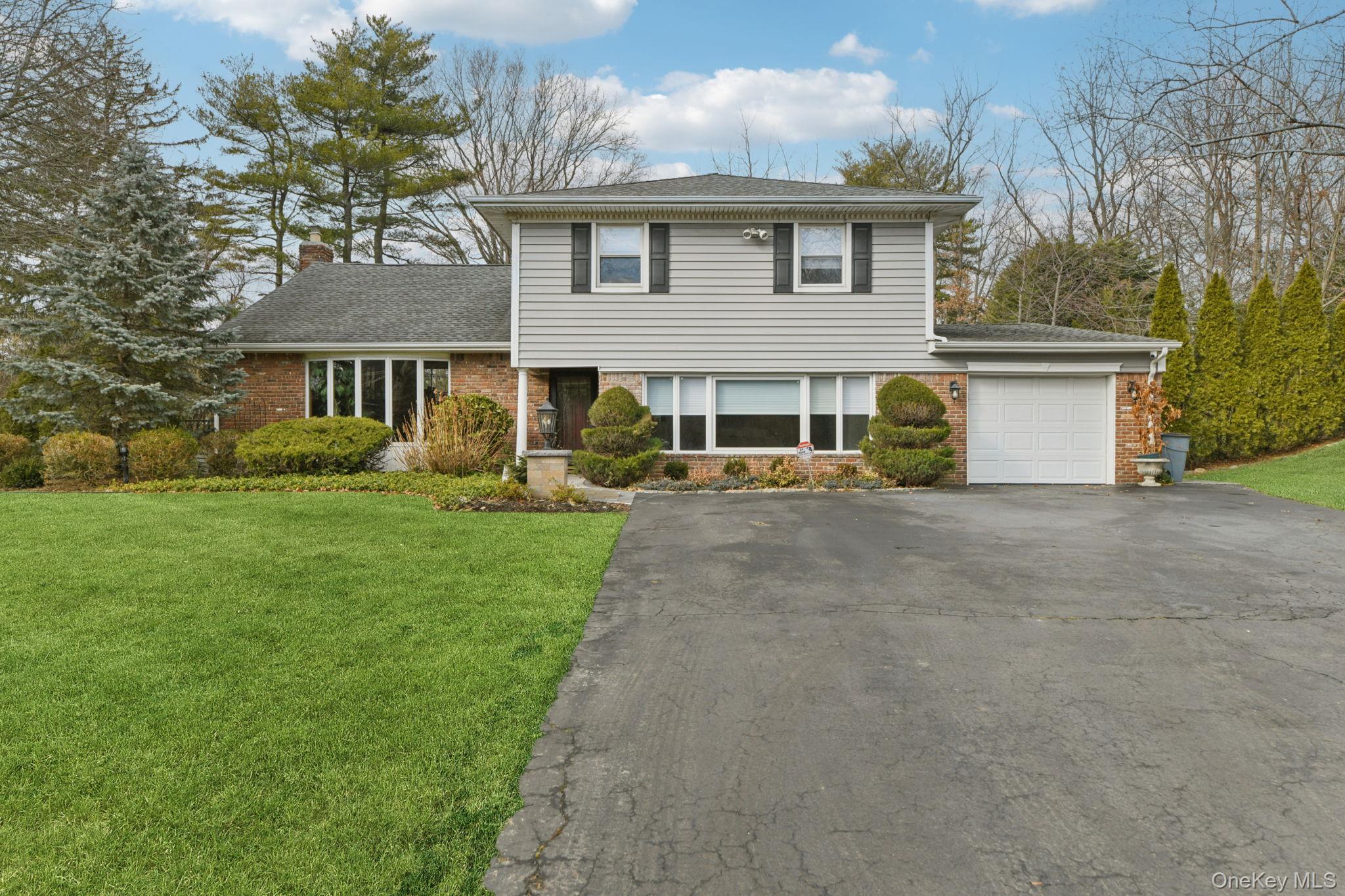 14 Fairway Drive — photo