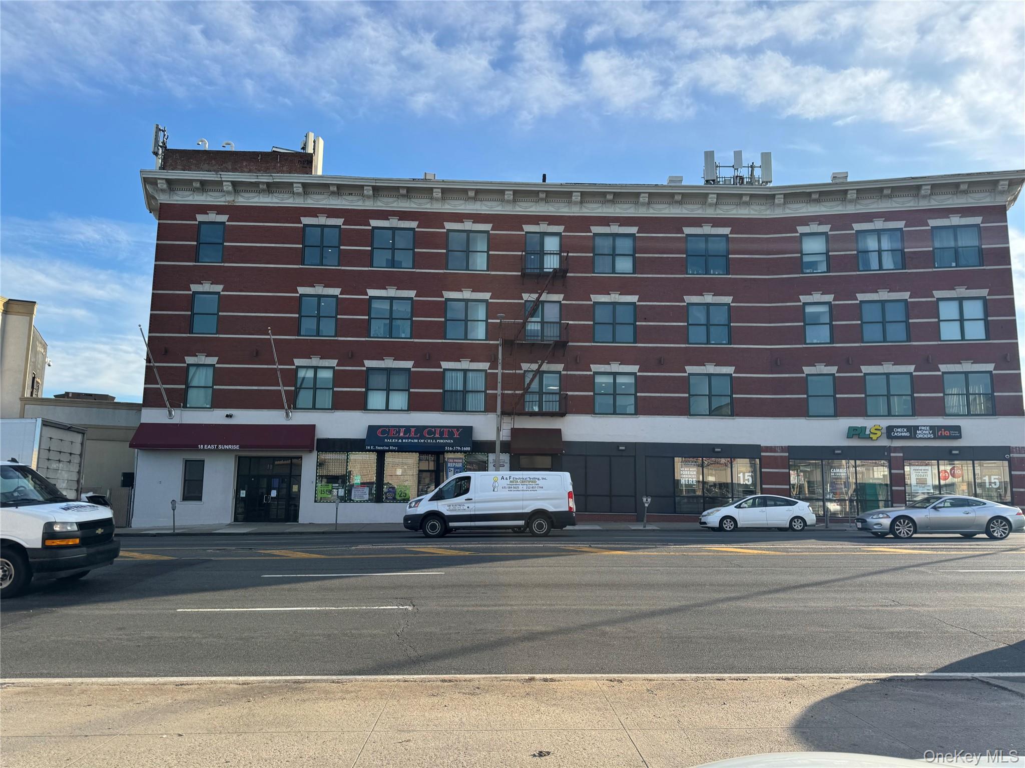 18 E Sunrise Highway — photo