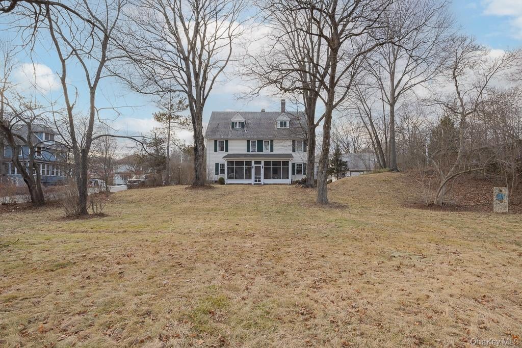 102 W Wiley Street — photo