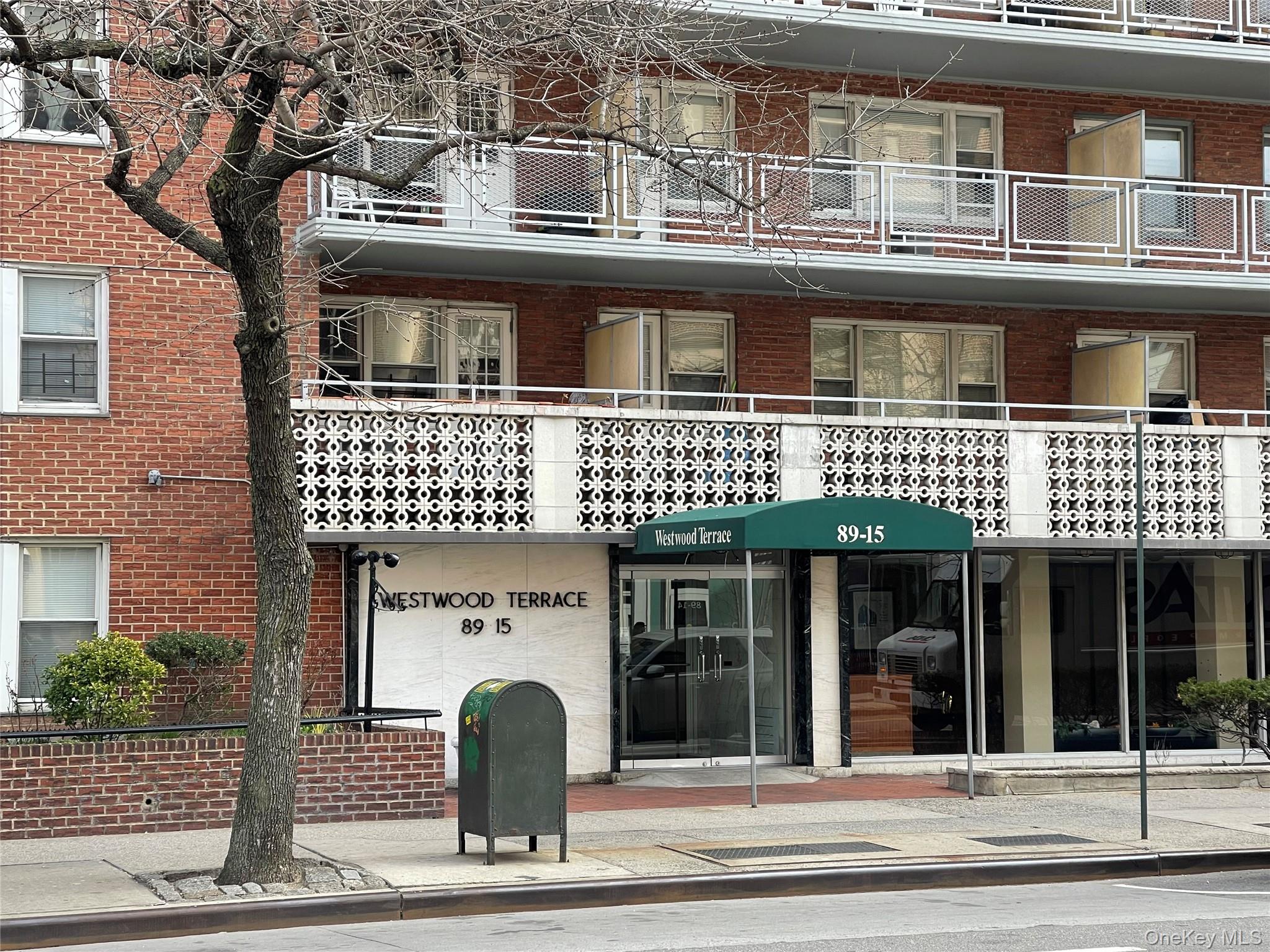 89-15 Parsons Boulevard 10M — photo