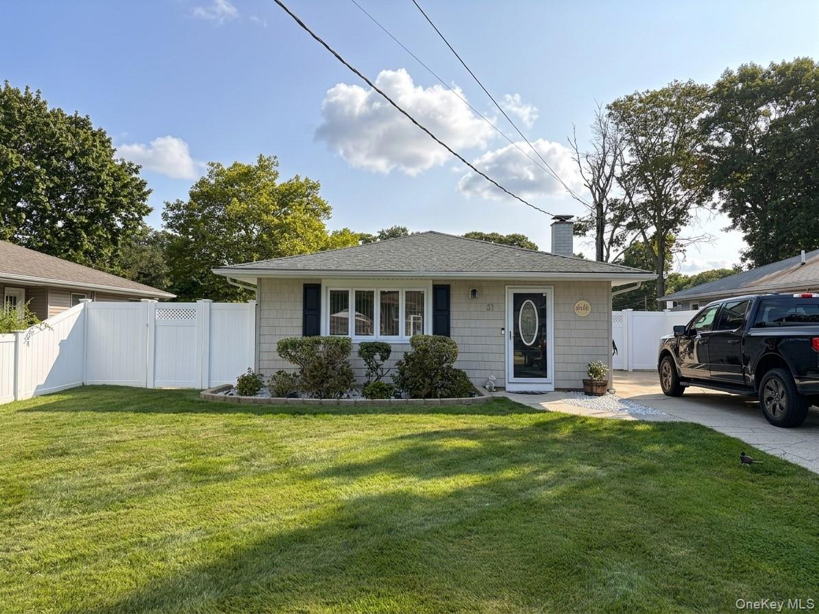 31 Brushwood Drive — photo