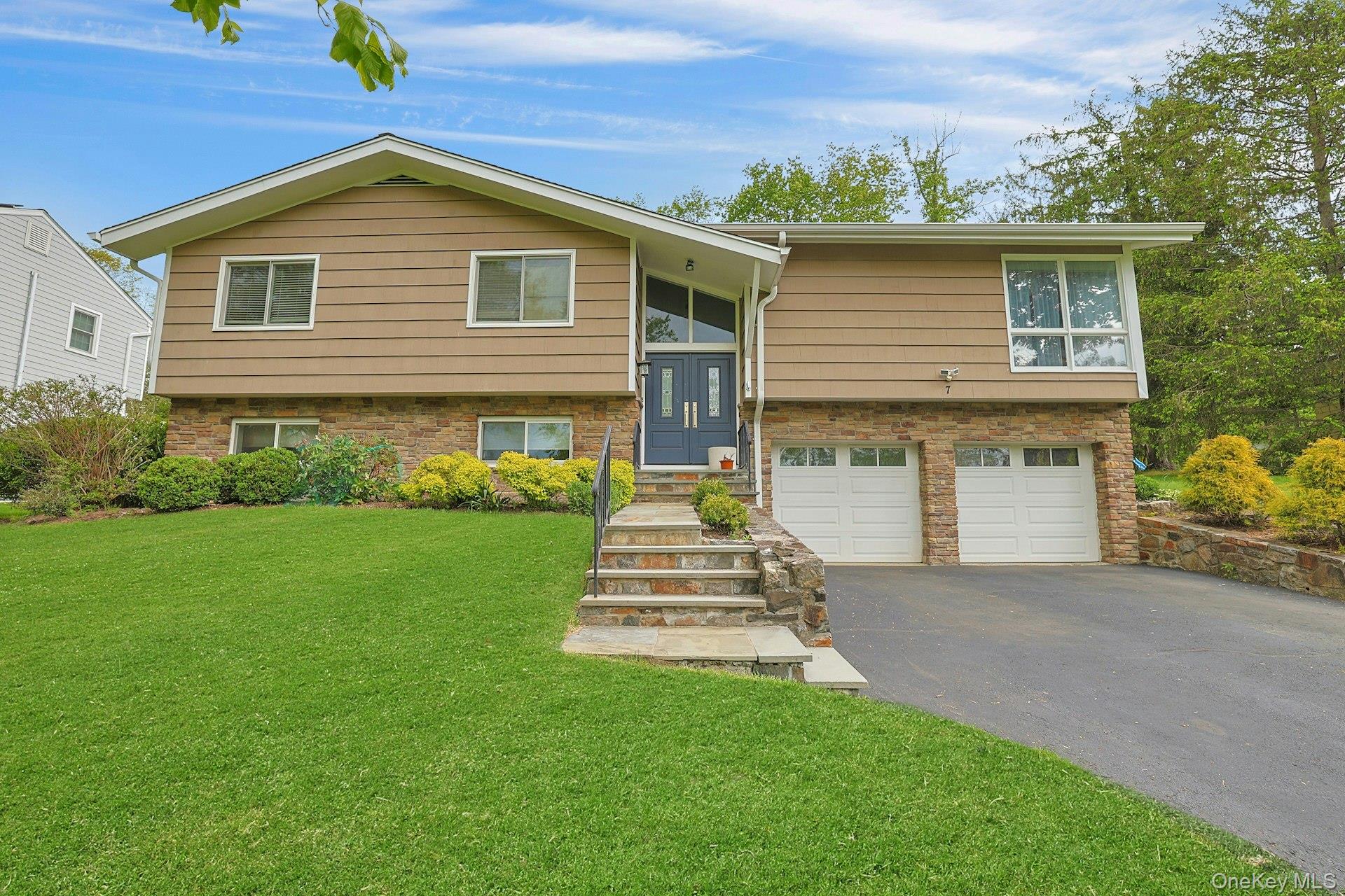 7 Lorenz Drive — photo
