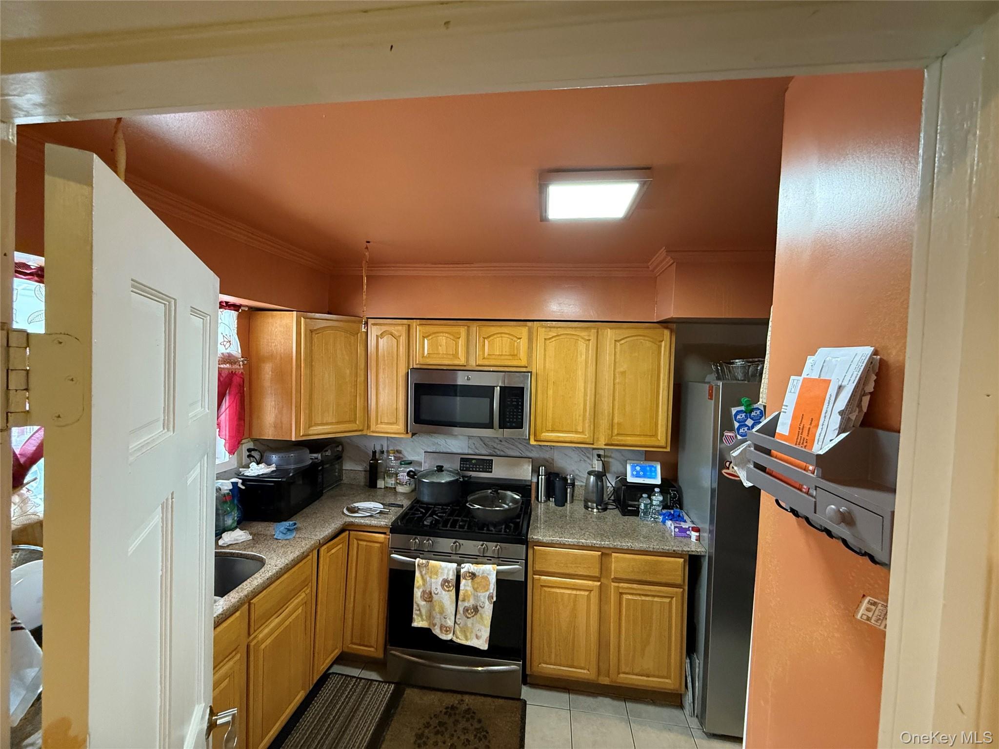 Home in Springfield Gardens, NY 11413 — photo 3
